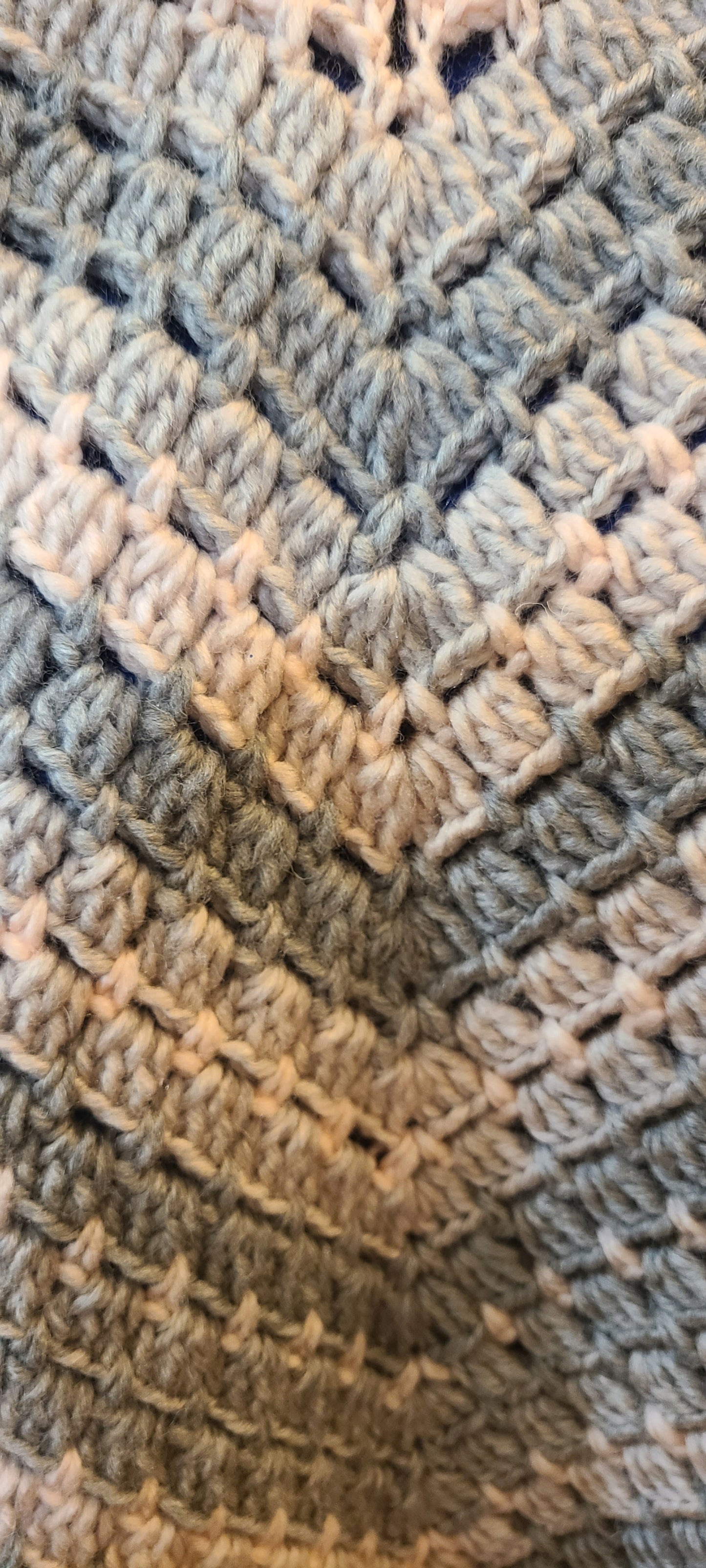 Crochet poncho-gray/pink